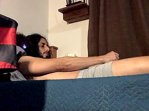 Nooneisthis online show from November 16, 7:10 am