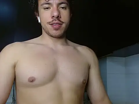 Snapshot of ttylloserxxx chatting on March 1, 4:37 am ttylloserxxx online show from March 1, 4:37 am