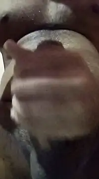 Snapshot of randit7 chatting on February 5, 12:06 pm randit7 online show from February 5, 12:06 pm