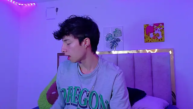 Juanmres online show from May 31, 7:37 pm