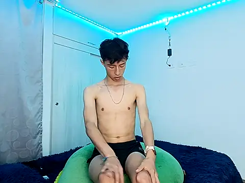 Juanmres online show from September 28, 2:09 am