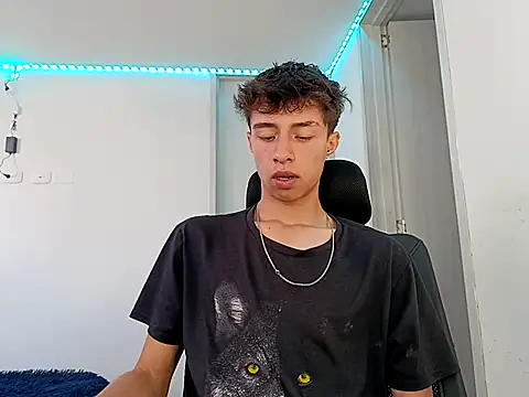 Juanmres online show from September 30, 7:39 pm