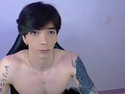 H3ll B0I online show from January 10, 5:56 am