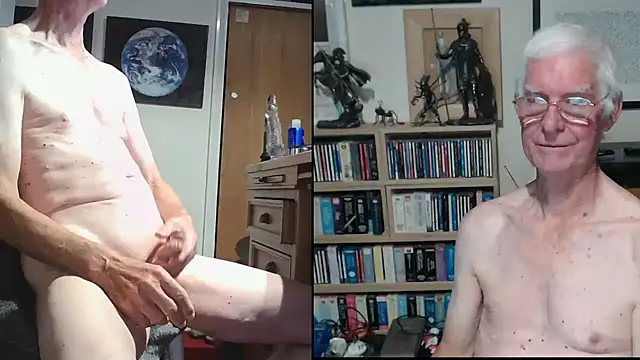 Snapshot of bigears chatting on September 15, 7:15 pm bigears online show from September 15, 7:15 pm