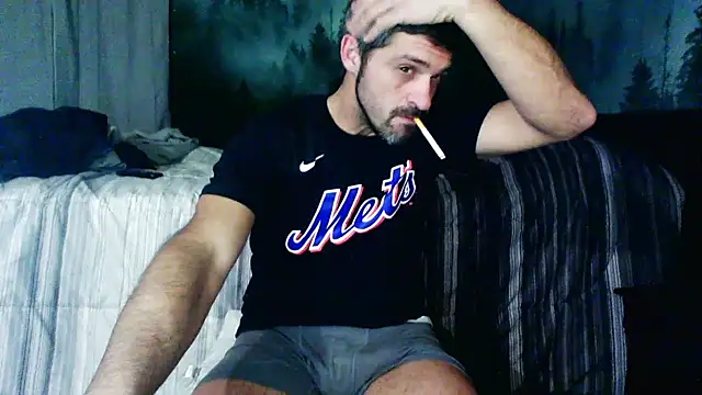 Snapshot of Troyt87 chatting on January 14, 4:15 am Troyt87 online show from January 14, 4:15 am