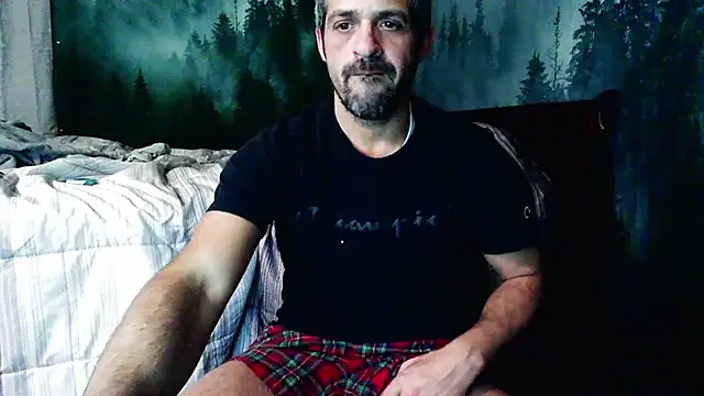 Snapshot of Troyt87 chatting on January 7, 3:37 am Troyt87 online show from January 7, 3:37 am