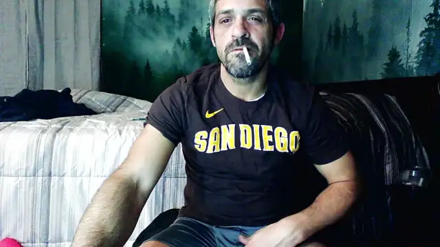 Snapshot of Troyt87 chatting on January 8, 4:55 am Troyt87 online show from January 8, 4:55 am