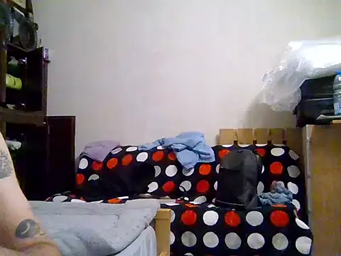 lebaneeseguy online show from November 2, 9:08 pm