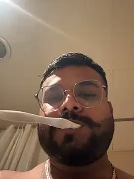 SoloChill online show from March 11, 8:21 am