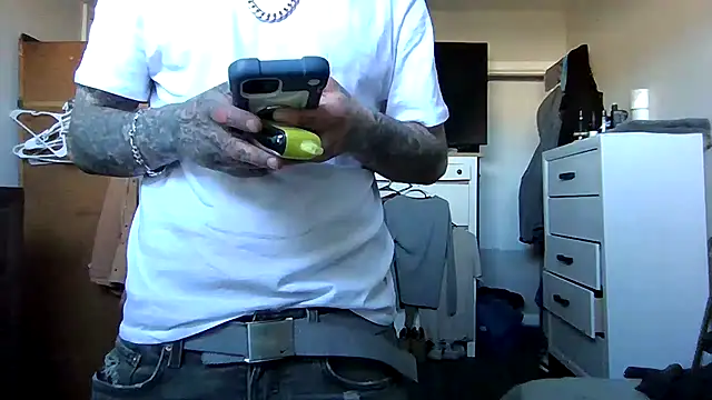 cruz815 online show from April 8, 10:29 pm