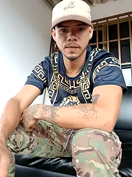 Niick01  online show from September 27, 7:34 pm