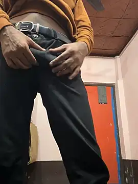 dream boy aryan online show from February 12, 7:13 pm