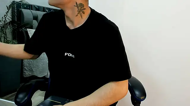 roan birkin online show from November 12, 8:57 pm