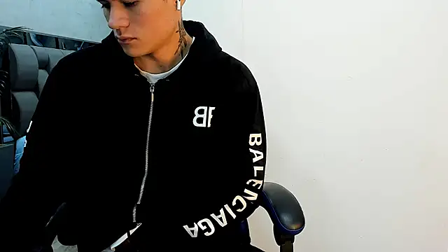 roan birkin online show from November 4, 9:27 pm