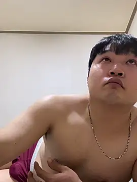 Snapshot of offwhite777 chatting on February 4, 6:49 pm offwhite777 online show from February 4, 6:49 pm