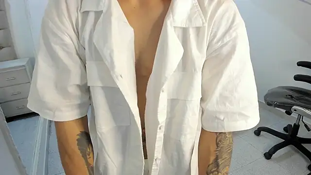 JhoanLeandro online show from December 2, 5:21 am