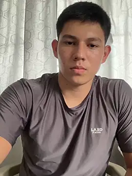 JamesCr  online show from March 2, 9:41 pm