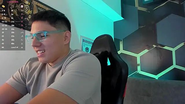 JamesCr  online show from September 11, 3:05 am