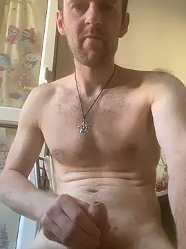 LynnAhNight online show from June 23, 3:55 am