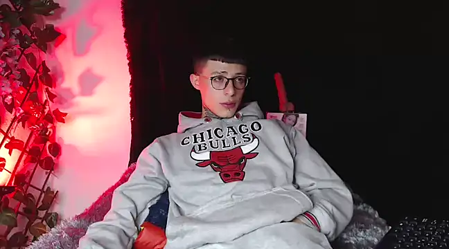 7 Saturno 7 online show from March 19, 3:30 am