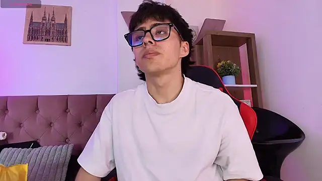 PepperTwink online show from February 12, 4:02 pm