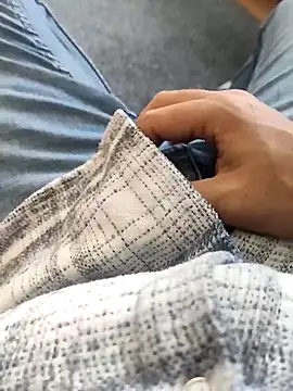 legolasleo online show from March 12, 6:18 am