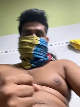 Snapshot of sixinchespaka chatting on February 22, 10:37 pm sixinchespaka online show from February 22, 10:37 pm