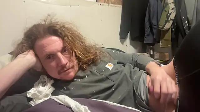 Snapshot of redone8in chatting on March 9, 1:15 pm redone8in online show from March 9, 1:15 pm