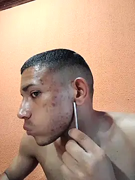 Mineirinho043 online show from February 20, 9:42 pm