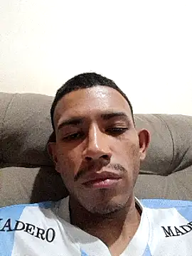 Mineirinho043 online show from March 2, 1:26 am