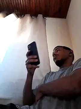 Mineirinho043 online show from March 20, 1:48 pm