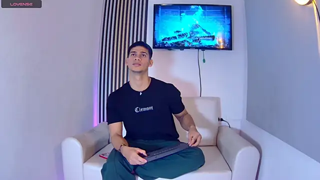 ANDRES STUD online show from December 15, 4:42 am