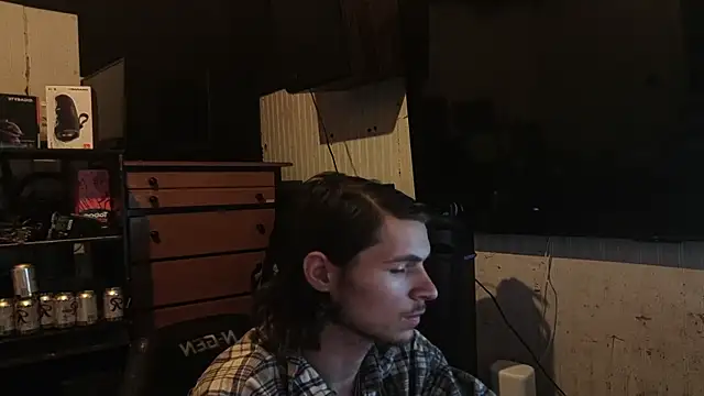 nuttyking2022 online show from February 7, 8:21 am