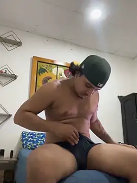 daniel6916 online show from November 24, 7:15 pm