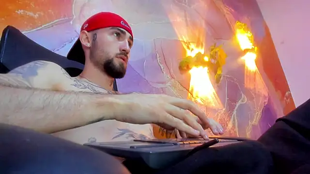 Luke davis01 online show from February 10, 2:26 pm