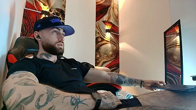 Luke davis01 online show from March 18, 1:25 pm