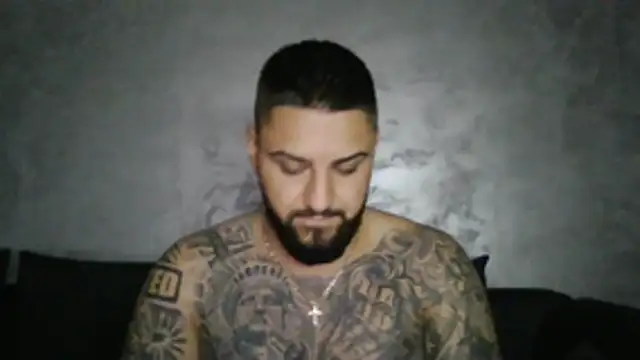 Snapshot of Bakws chatting on October 29, 3:37 pm Bakws online show from October 29, 3:37 pm