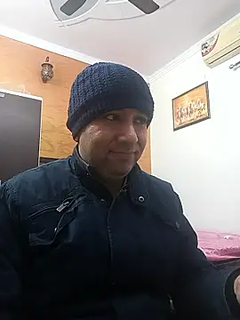 innocentboy1987 online show from January 13, 5:56 am