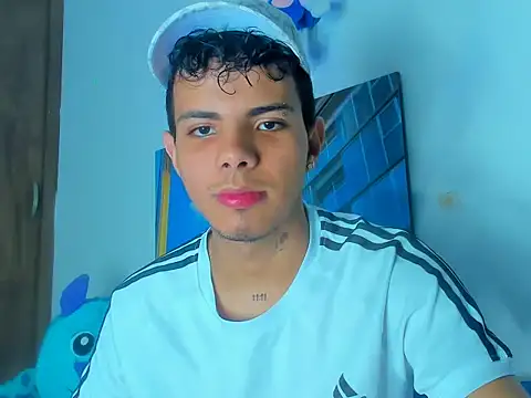 Snapshot of Alessandro_1610 chatting on March 8, 5:47 am Alessandro 1610 online show from March 8, 5:47 am