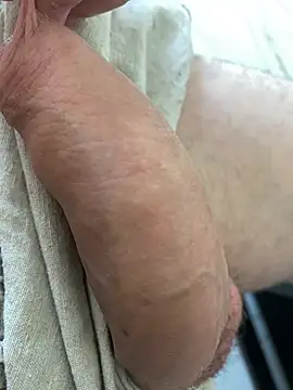 Snapshot of obranquinho21cm chatting on February 25, 4:42 pm obranquinho21cm online show from February 25, 4:42 pm