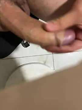 Snapshot of obranquinho21cm chatting on February 19, 10:09 pm obranquinho21cm online show from February 19, 10:09 pm