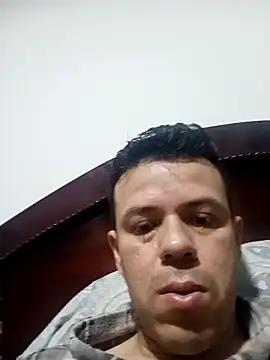 Snapshot of jhon_1988_24 chatting on October 31, 3:30 am jhon 1988 24 online show from October 31, 3:30 am