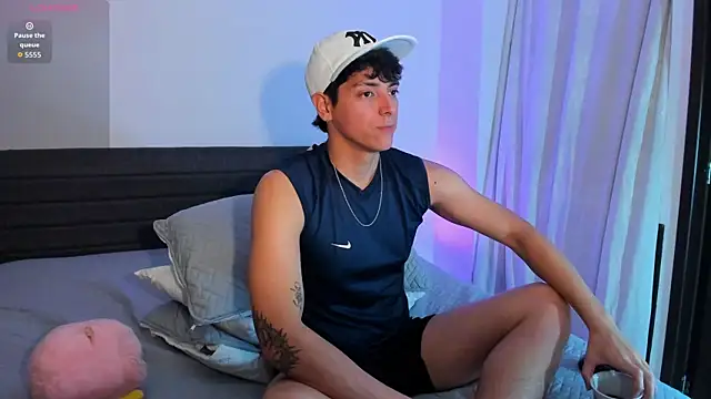  JacobMiller   online show from November 13, 9:52 pm