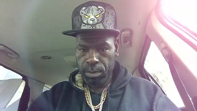 Snapshot of birdg chatting on October 12, 2:33 pm birdg online show from October 12, 2:33 pm