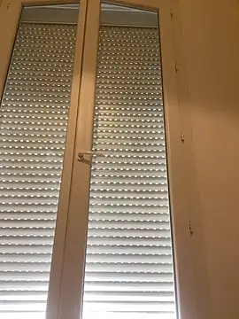 BRUNEETBARBU online show from October 18, 11:59 am