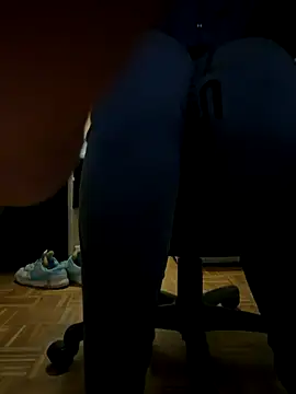 yaxxx03 online show from November 11, 7:52 pm