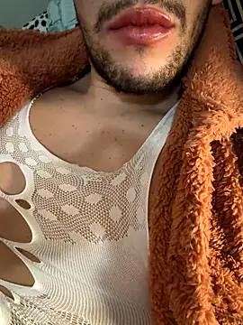 yaxxx03 online show from November 26, 7:39 pm