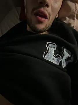 yaxxx03 online show from October 9, 7:41 pm