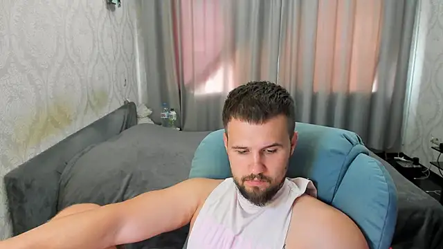 Vladik b online show from July 8, 9:02 am