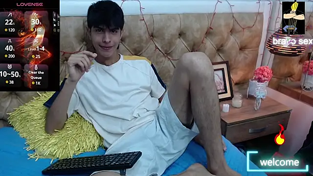 Estiv18  online show from March 3, 2:55 am